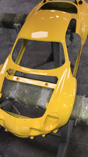 Karosserie gelb lackiert von Autolackiererei Schwarz 